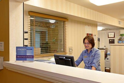 Hotel Sonesta Simply Spectrum 3*