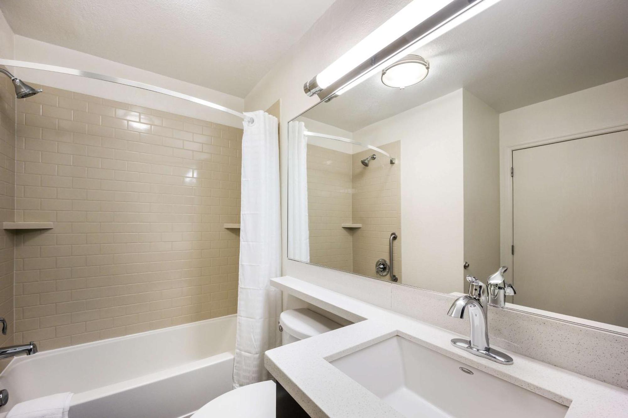 Sonesta Simply Spectrum Hotel Irvine